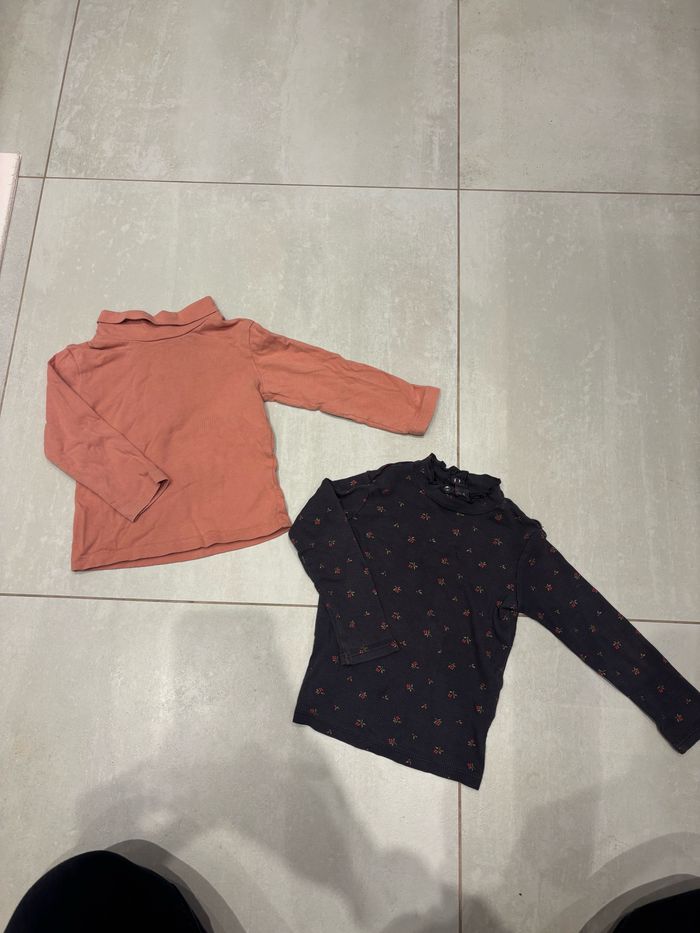 Lot de 2 t-shirts à manches longues 24M