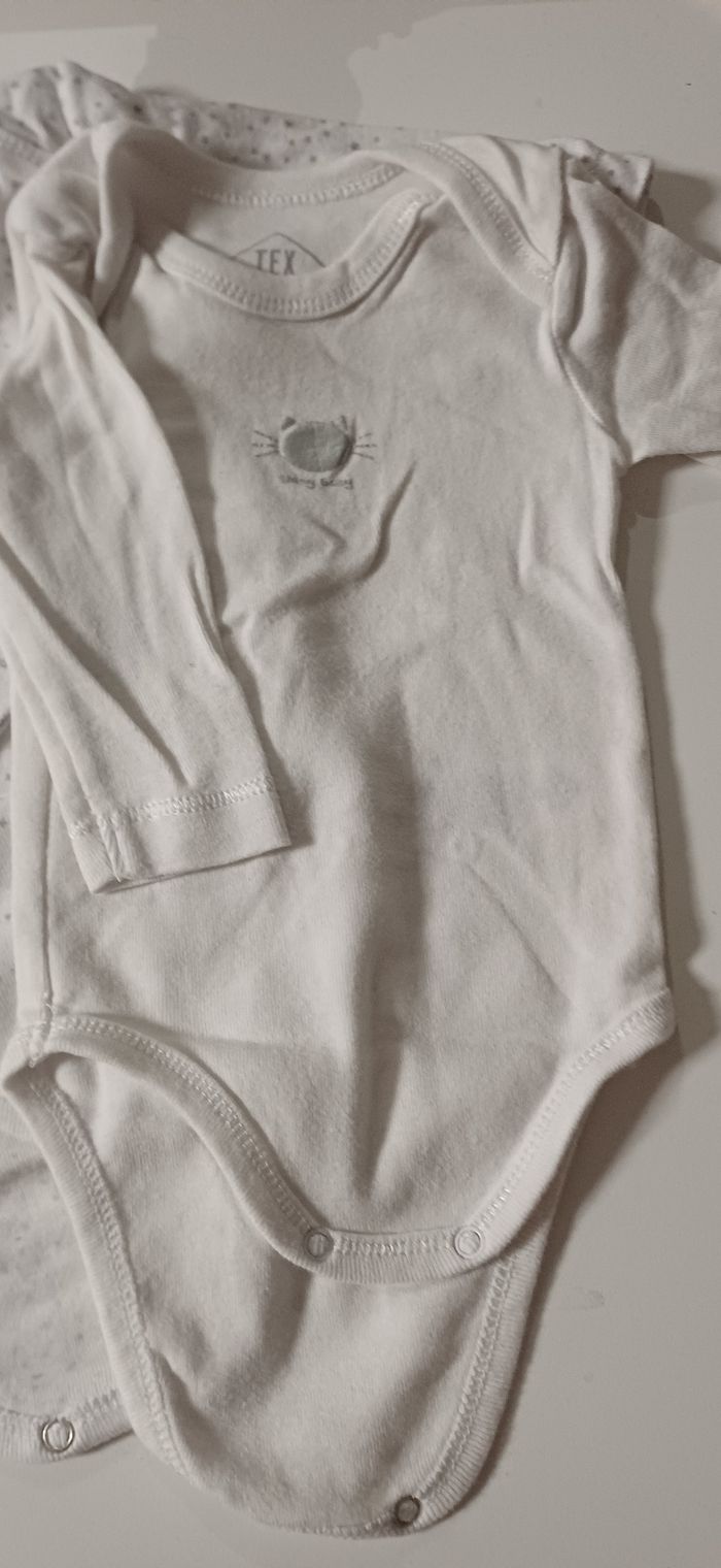 Lot de 5 bodies fille taille 3 mois - photo numéro 5