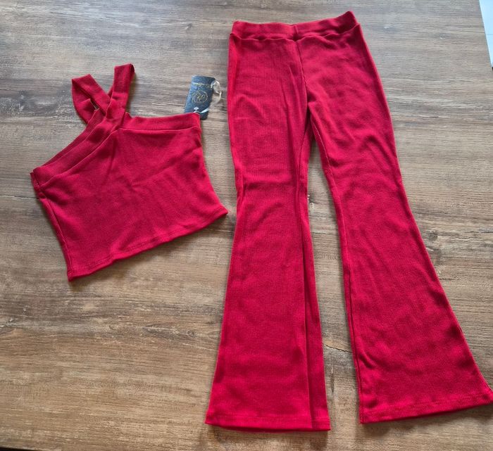 Ensemble crop top pantalon