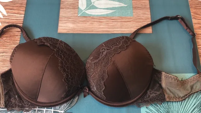 Soutien-gorge - photo numéro 2