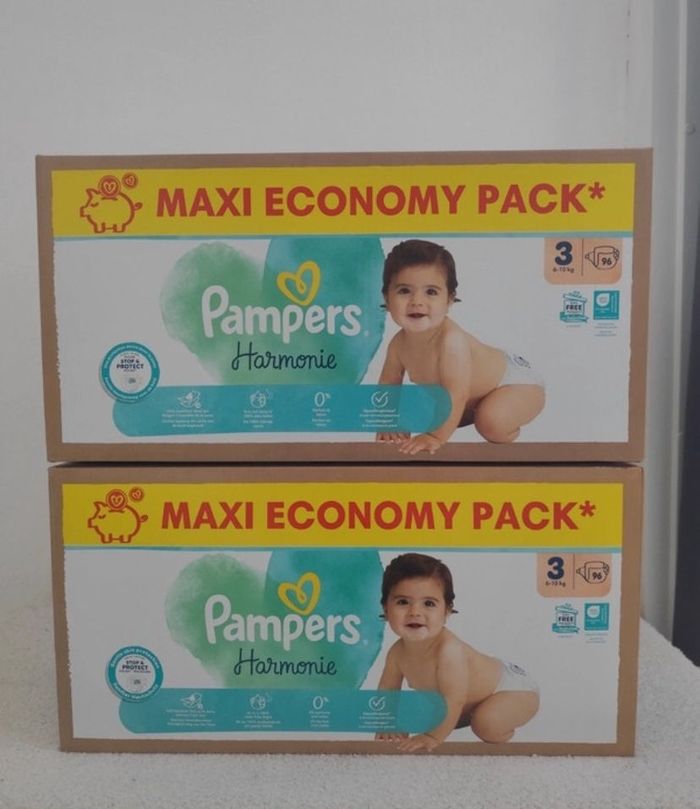 2 cartons de couches pampers harmonie taille 3192