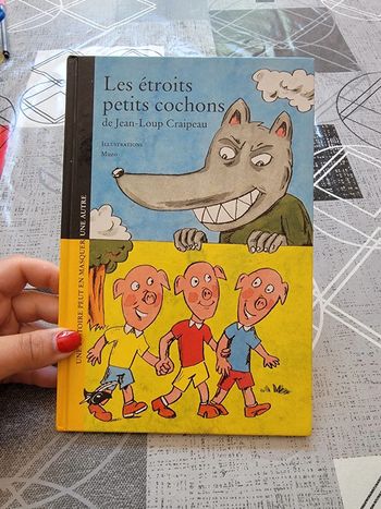 Les étroits petits cochons