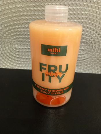 🥰 Gel douche mandarine 🍊 500ml acheté chez Mihi