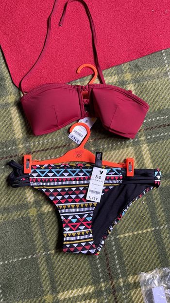 Joli maillot de bain taille S