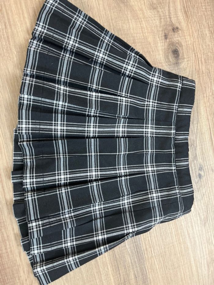 Jupe plissée 4 ans - photo numéro 2