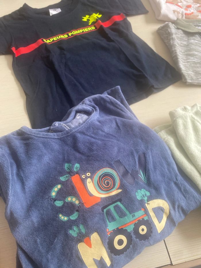 Lot de vêtements - photo numéro 3