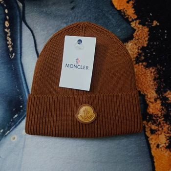 Bonnet Moncler Marron, neuf