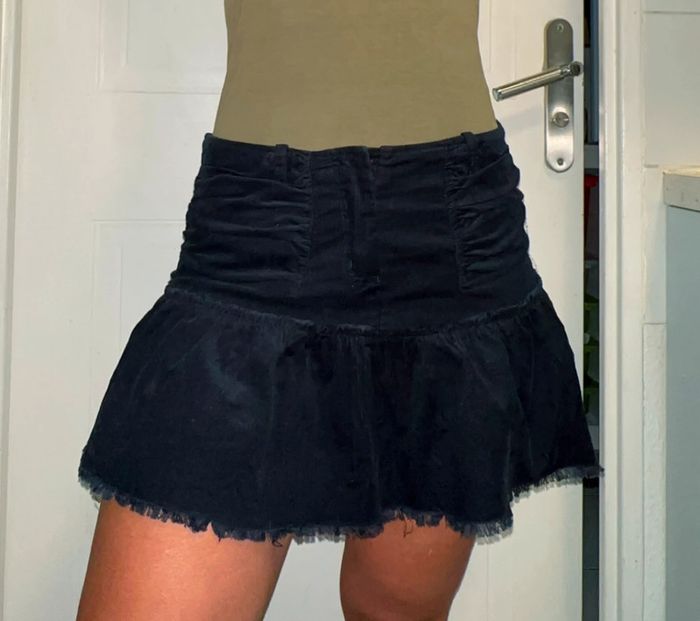 Mini Jupe en Velours Noir Taille 36/38 - photo numéro 3