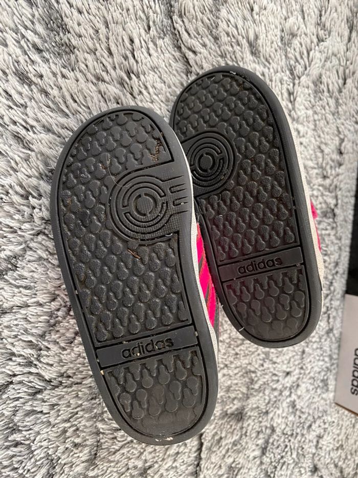 Baskets Adidas fille noires et rose - taille 21 - photo numéro 5