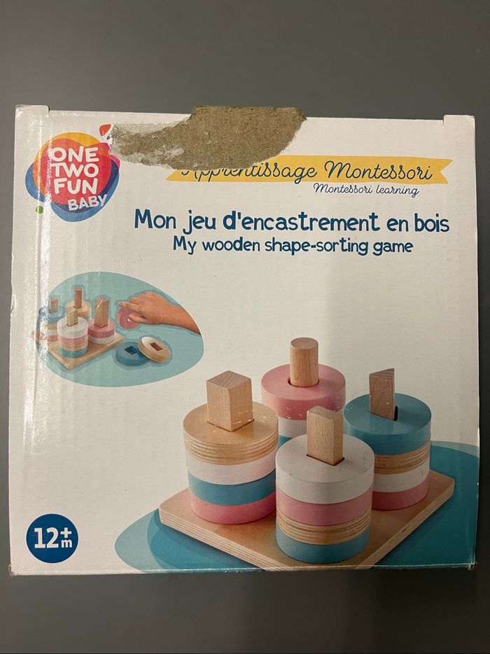 Jeu encastrement en bois