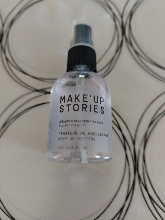Spray fixateur de maquillage Makeup Stories complètement neuf