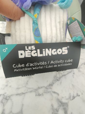 Cube d'activité bébé Kiprokos le Zèbre