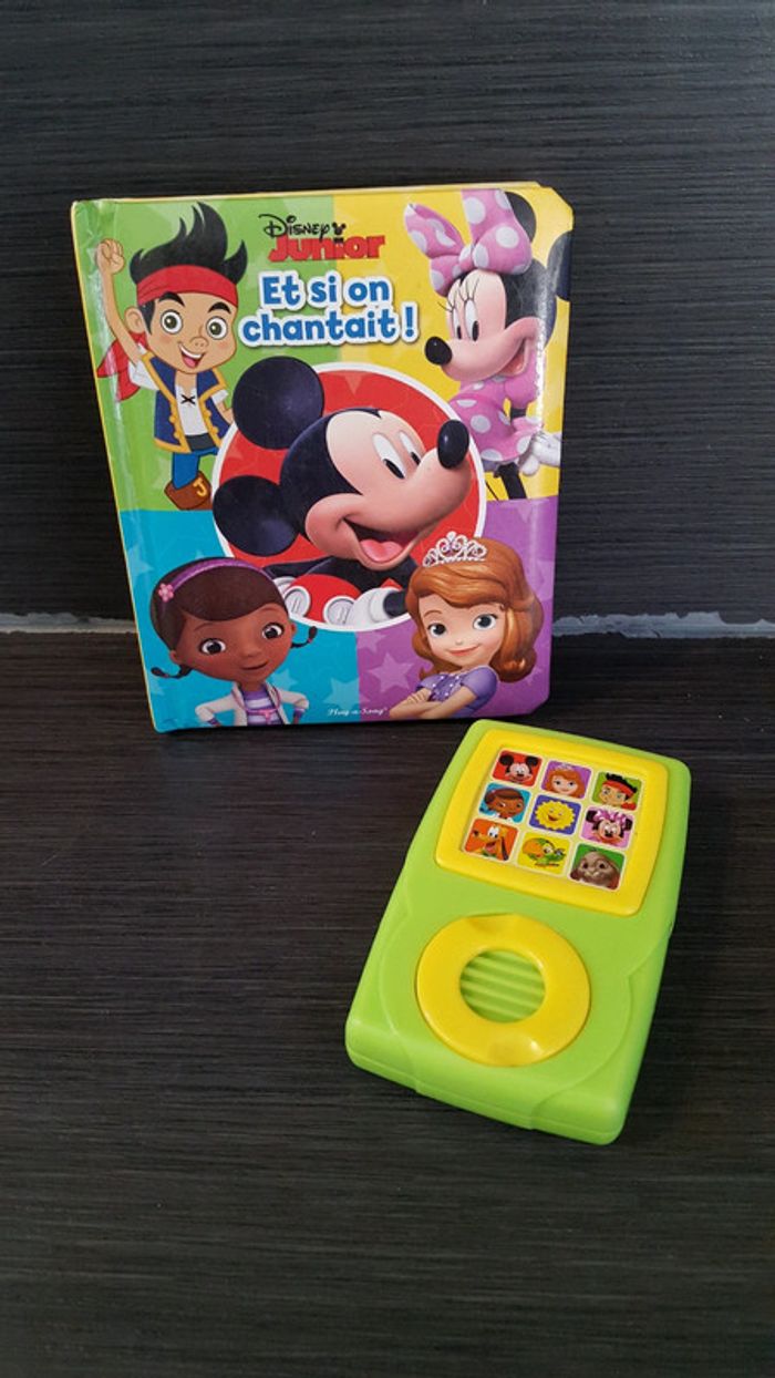Livre et baladeur Disney