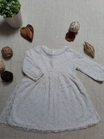 Robe dentelle Zara 98