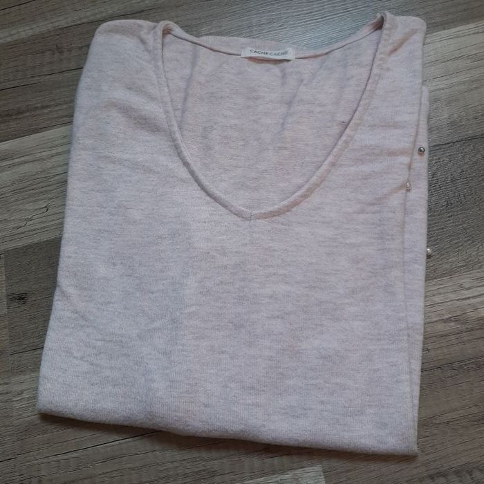 Pull col V à perles