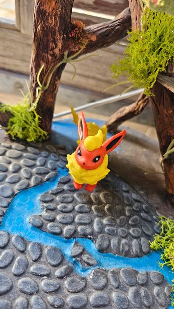 Super figurine Pokemon pyroli