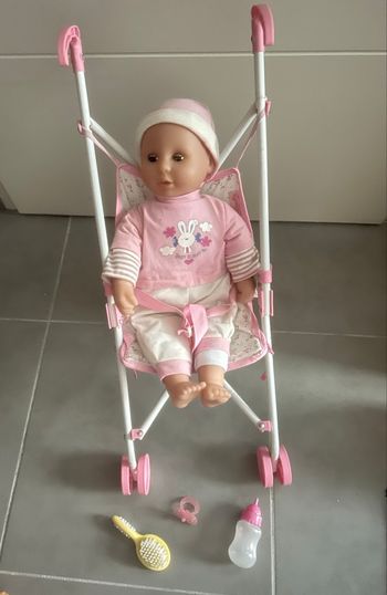 Poupée poupon avec poussette TBE 