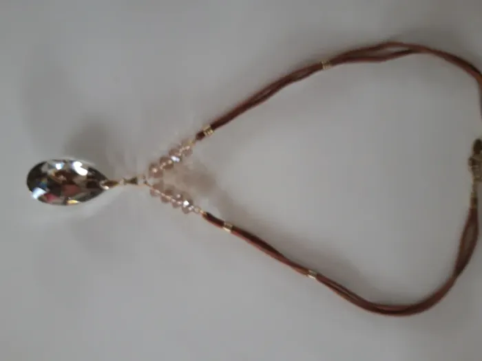 Collier pendentif fantaisie pierre multifacettes - photo numéro 2