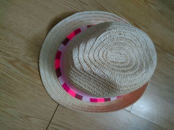 Chapeau fille 6/8 ans
