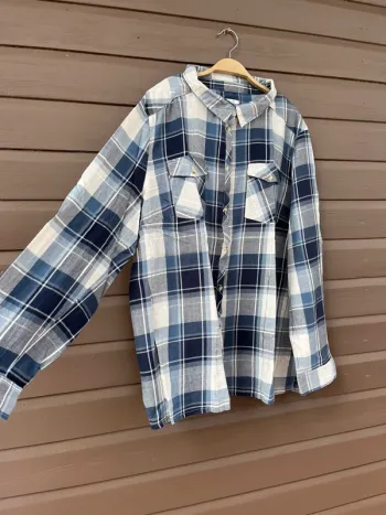 Chemise à carreaux