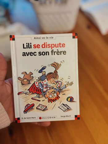 Livre max et Lili - Lili se dispute avec son frère