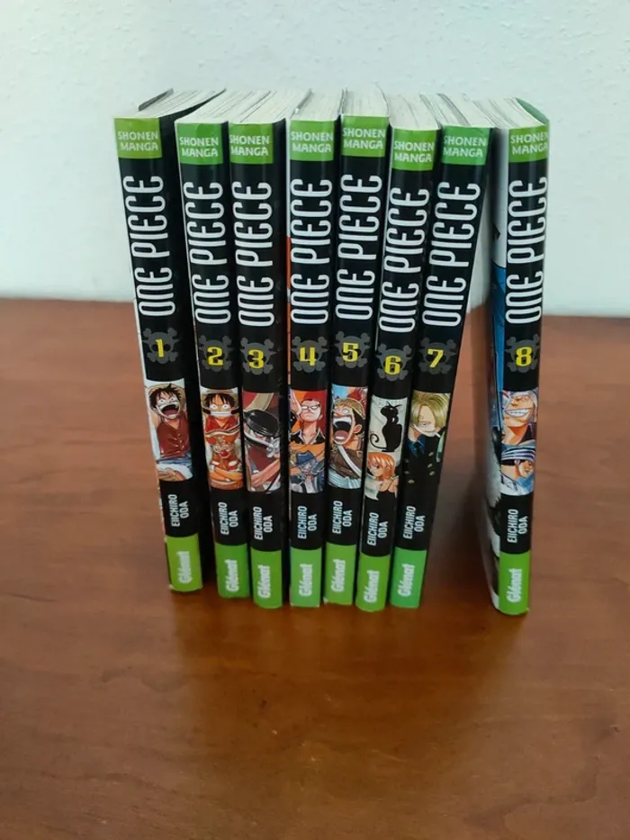 Lot des 8 livres tomes One Peace TBE - photo numéro 2