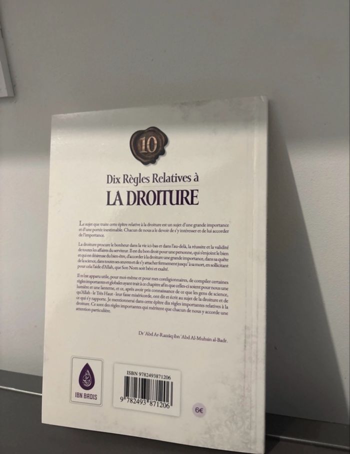 Livre les dix règles relatives à la droiture - photo numéro 2
