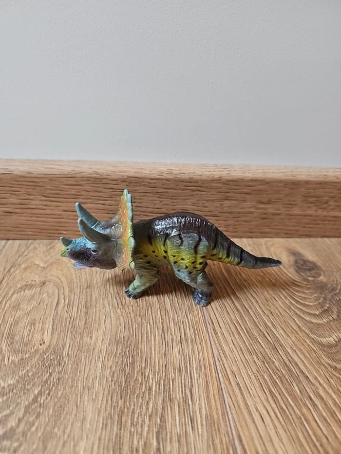 Lot de 5 figurines dinosaures - photo numéro 2