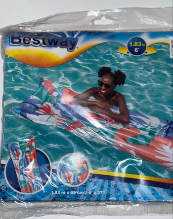 Matelas gonfable NEUF