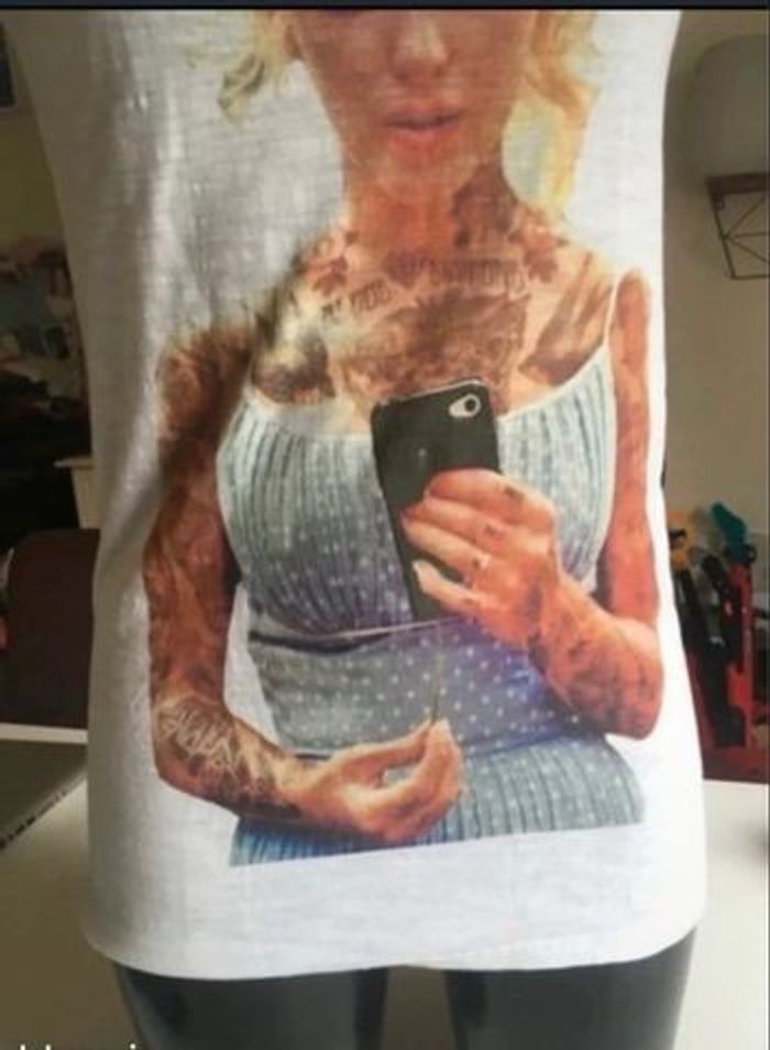 T-shirt manches courtes NEUF avec étiquette pour femme taille M couleur blanc Marilyn MONROE - photo numéro 2