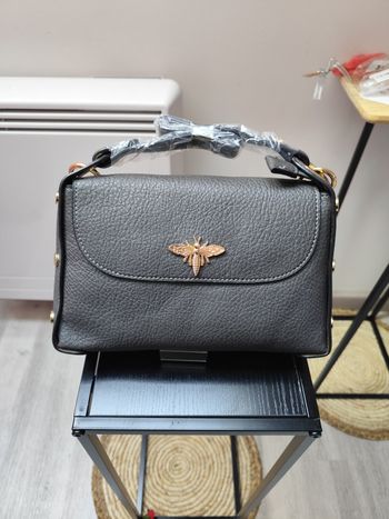 Sac à main avec bandoulière