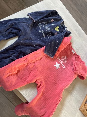 Deux pyjama s 18 mois