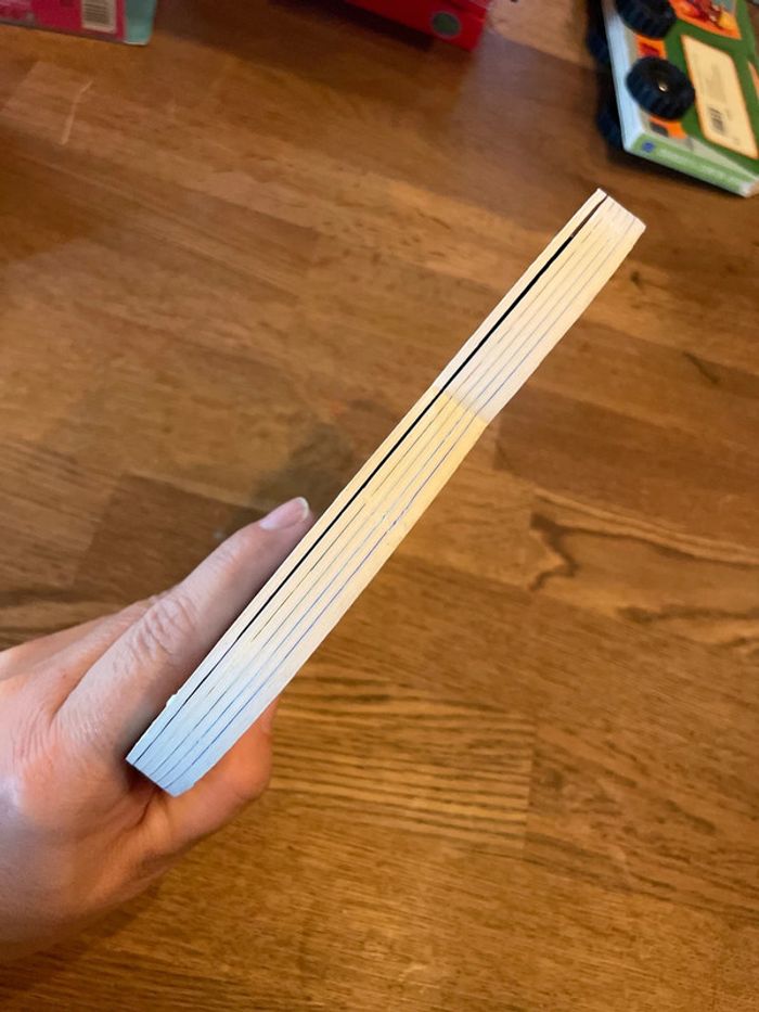 Livre cartonné Un livre hochet Mon cœur Milan Un livre à secouer - photo numéro 5