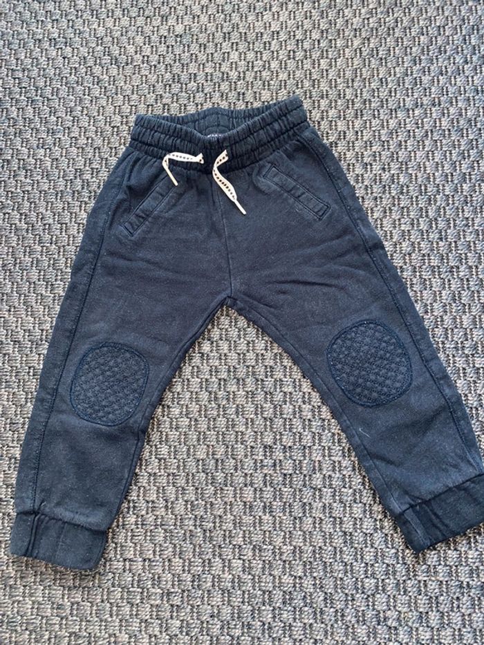 2 joggings - photo numéro 2