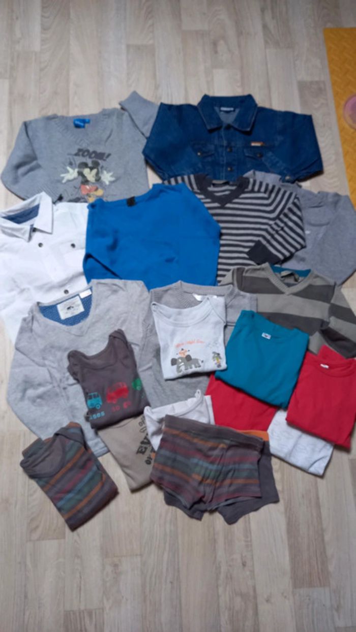 Lot de vêtements - photo numéro 2