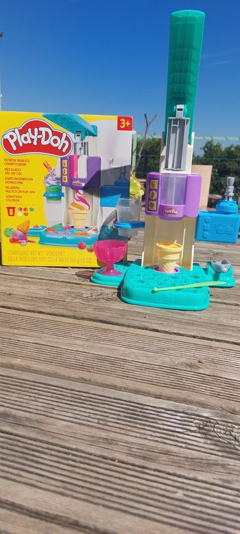 Machine à glace pate à modeler Play-Doh