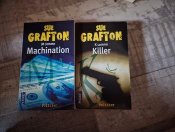 Lot de 2 livres de Sue Grafton