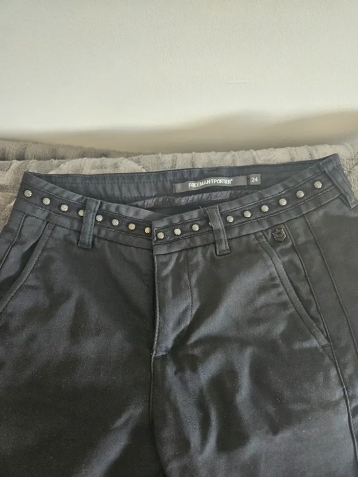 Pantalon - photo numéro 2