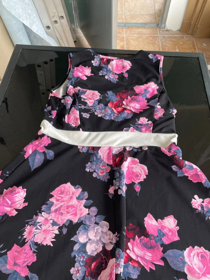 Robe fleurie de la marque Shein en taille L - photo numéro 10