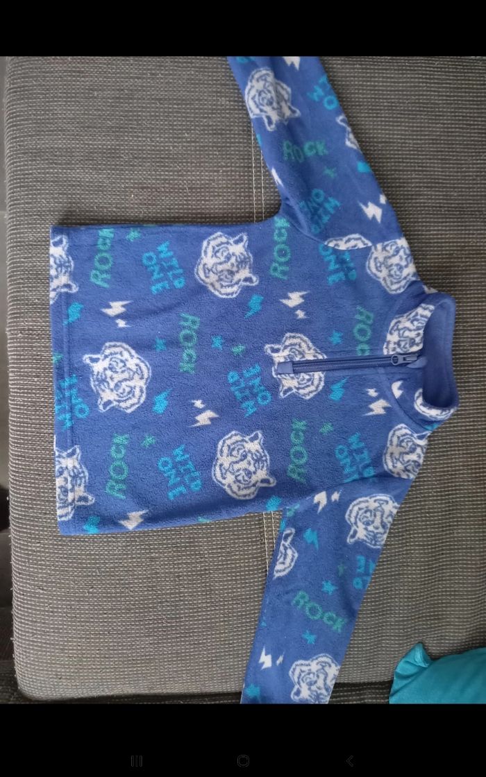 Polaire bleu à motif