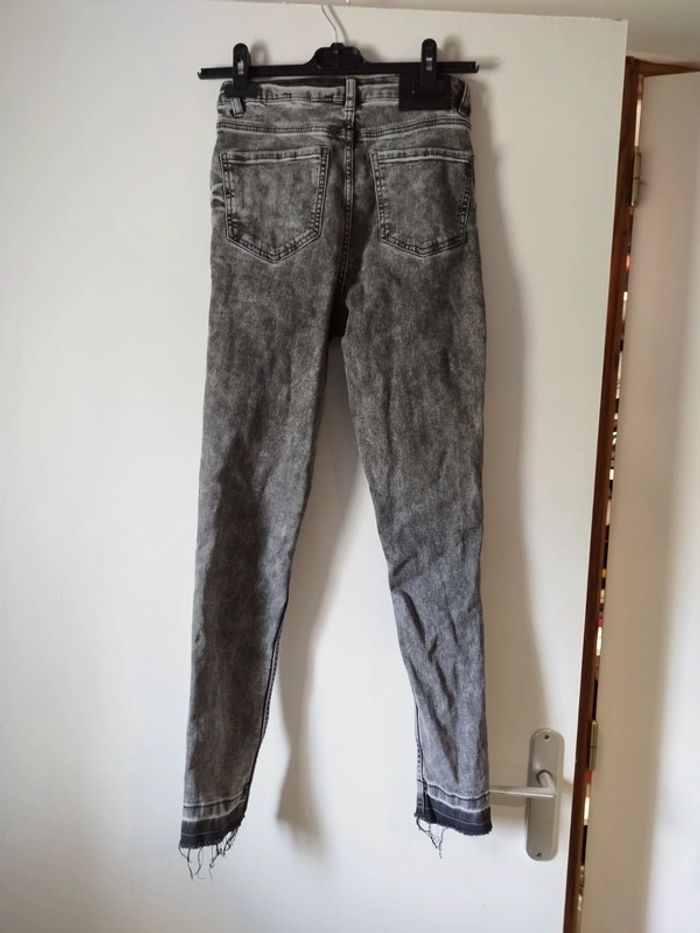 Jeans gris - photo numéro 3