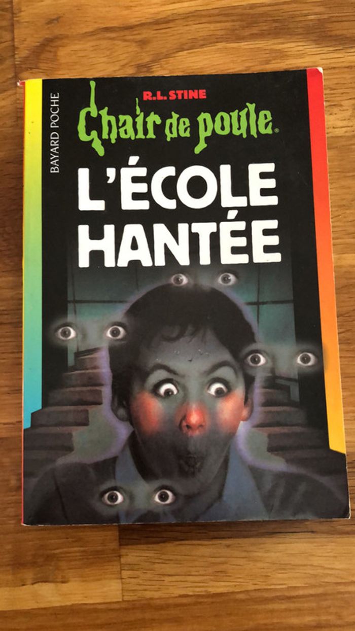 Livre parfait état L'école Hantée - r.l. stine chair de poule
