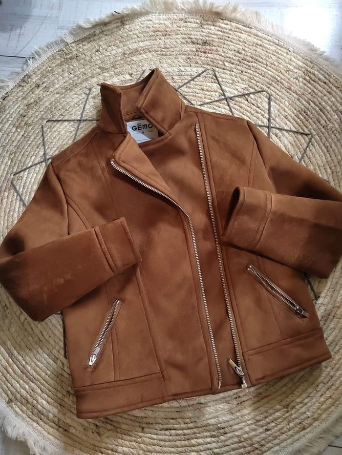 Veste gemo 8 ans porté 2 fois