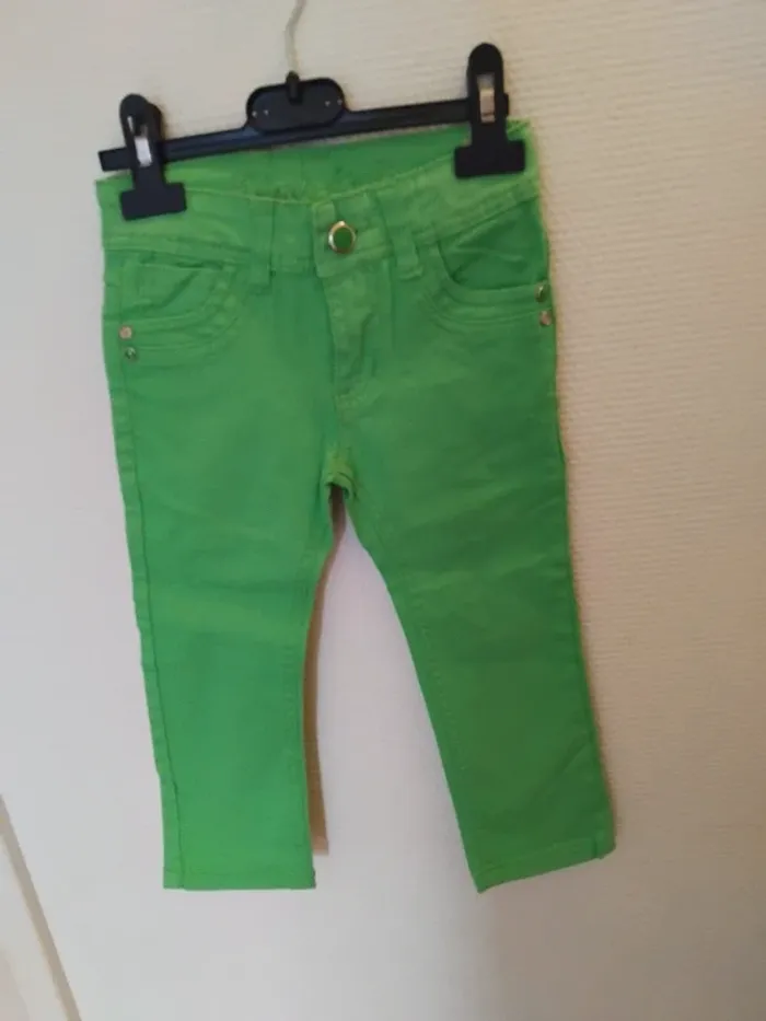 Pantalon neuf fille 3ans 98% coton