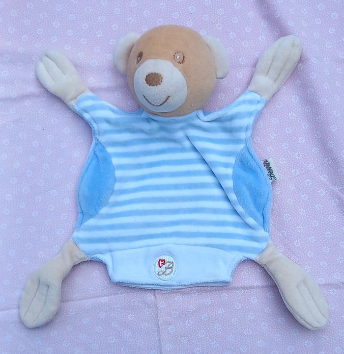 Doudou plat marionnette ours bleu et blanc rayés- Bestever