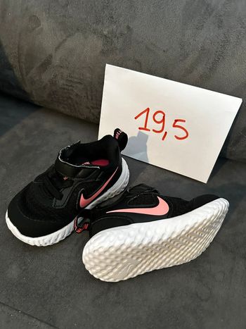 Basket Nike pointure 19,5