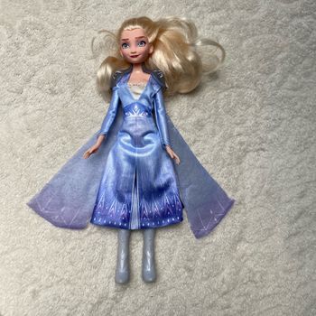 Poupée mannequin Elsa reine des neiges Disney Hasbro