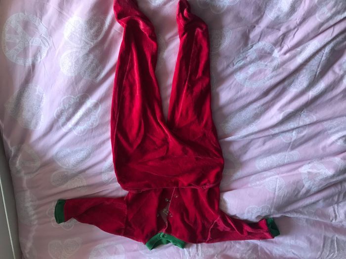 Les pyjamas des bébés de très bons états - photo numéro 8