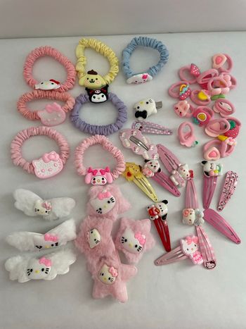 Lot accessoires hello kitty