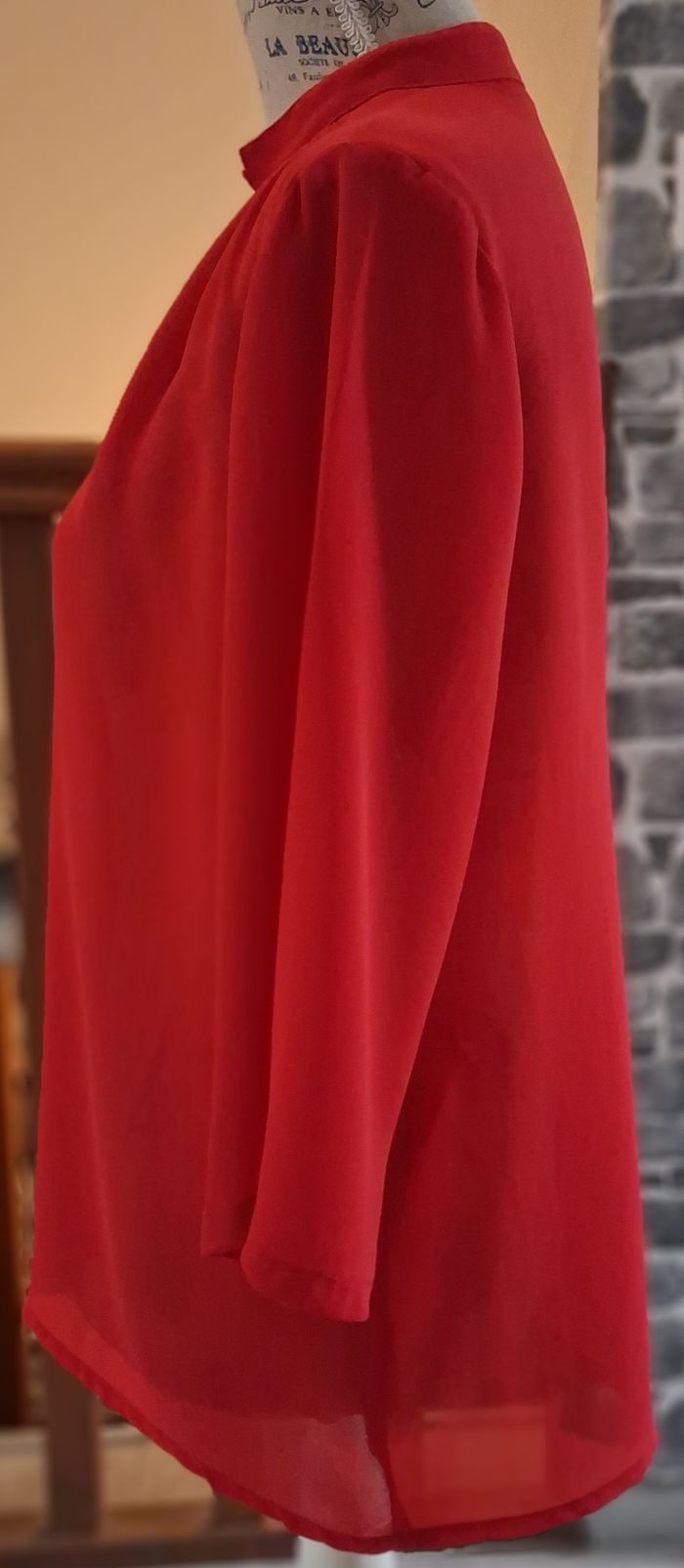 Chemise transparente rouge - photo numéro 4